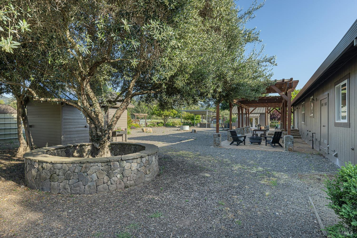 Detail Gallery Image 54 of 81 For 1040 Berry Ln, Napa,  CA 94558 - 2 Beds | 2/1 Baths