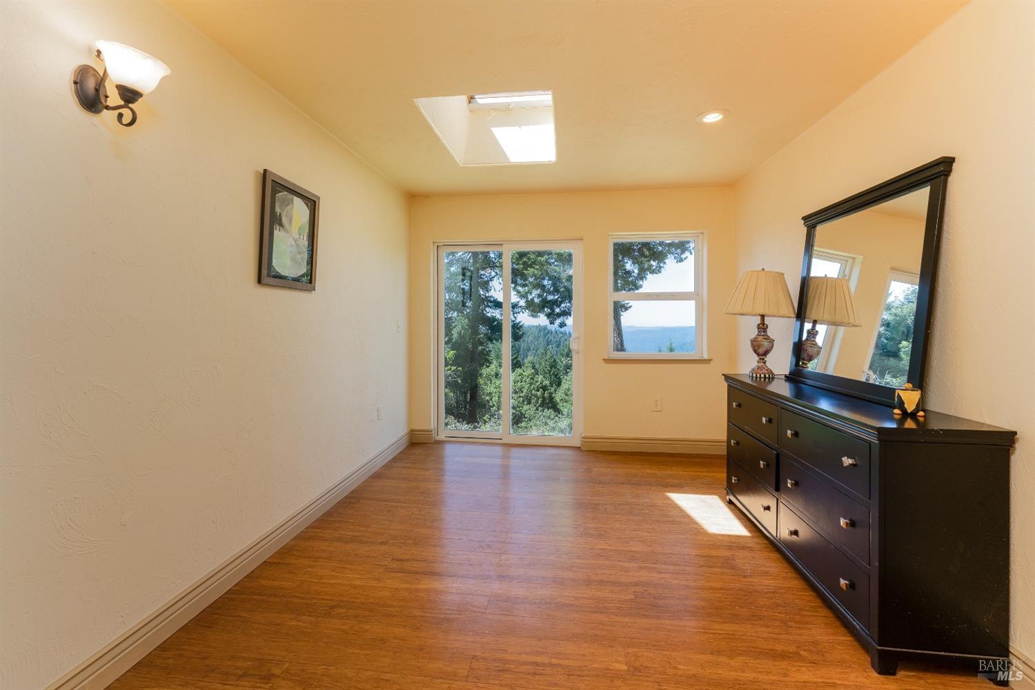 Detail Gallery Image 23 of 37 For 32211 Condor Rd, Willits,  CA 95490 - 4 Beds | 2/1 Baths