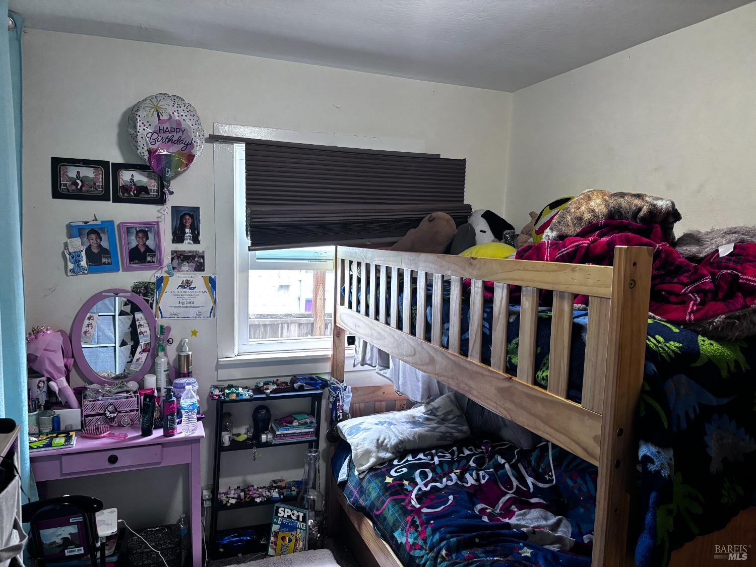 Detail Gallery Image 8 of 28 For 16 Octavia St, San Rafael,  CA 94901 - – Beds | – Baths