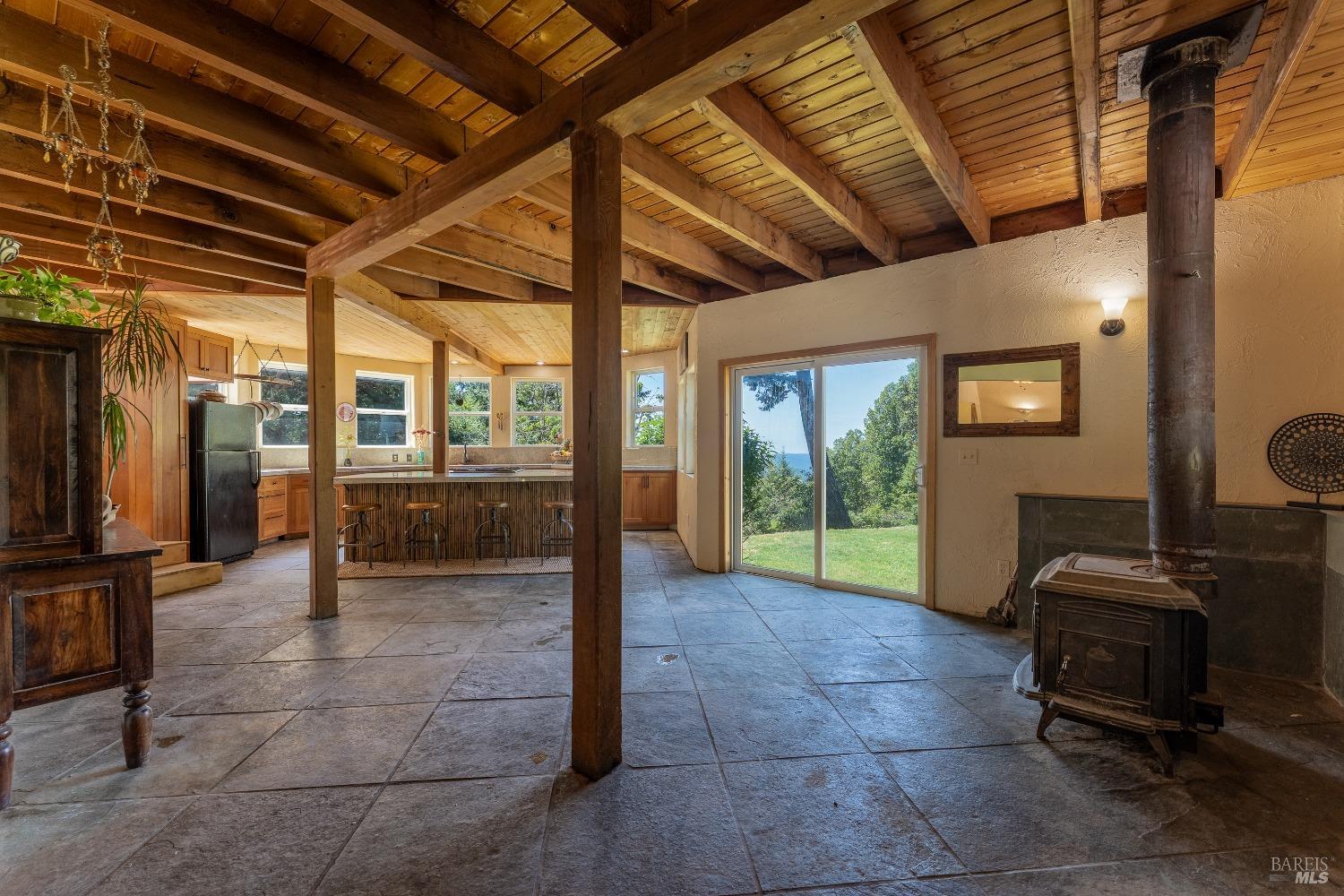 Detail Gallery Image 13 of 37 For 32211 Condor Rd, Willits,  CA 95490 - 4 Beds | 2/1 Baths