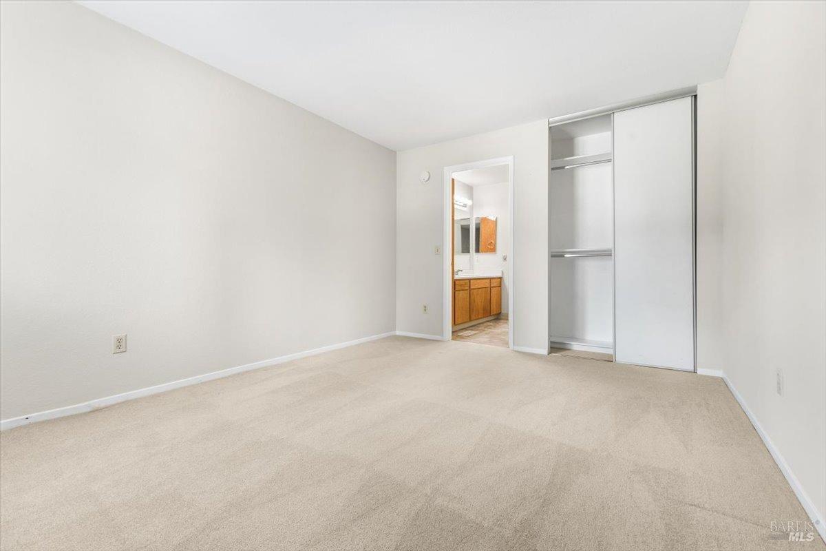 Detail Gallery Image 20 of 31 For 2579 Westberry Dr, Santa Rosa,  CA 95403 - 2 Beds | 2 Baths