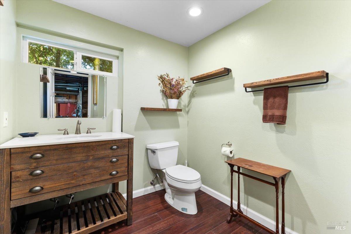 Detail Gallery Image 49 of 71 For 100 Zachary Ln, Santa Rosa,  CA 95404 - 3 Beds | 4 Baths