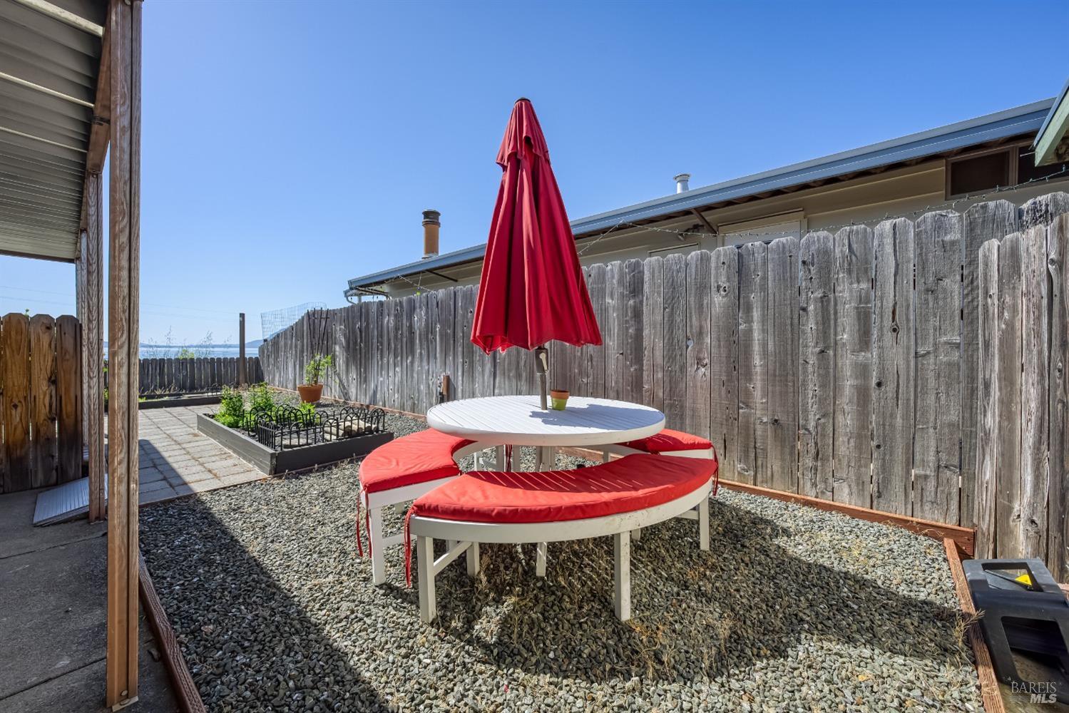 Detail Gallery Image 13 of 46 For 5830 Robin Hill Dr 49, Lakeport,  CA 95453 - 2 Beds | 2 Baths