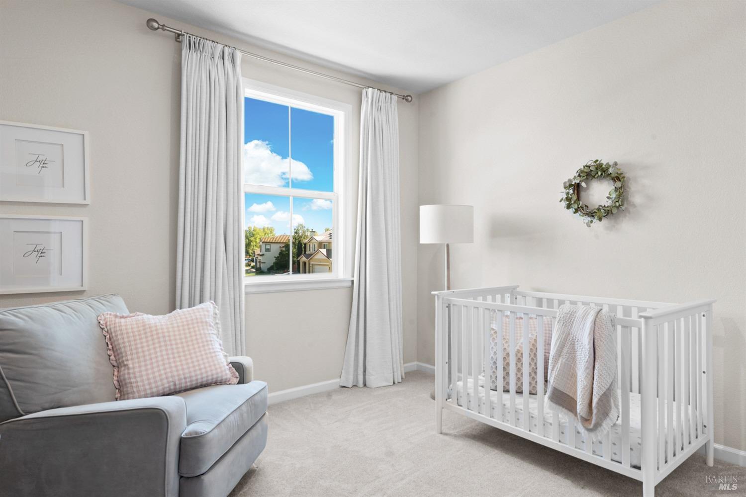 Detail Gallery Image 16 of 36 For 1085 Legion Ct, Dixon,  CA 95620 - 5 Beds | 2/1 Baths