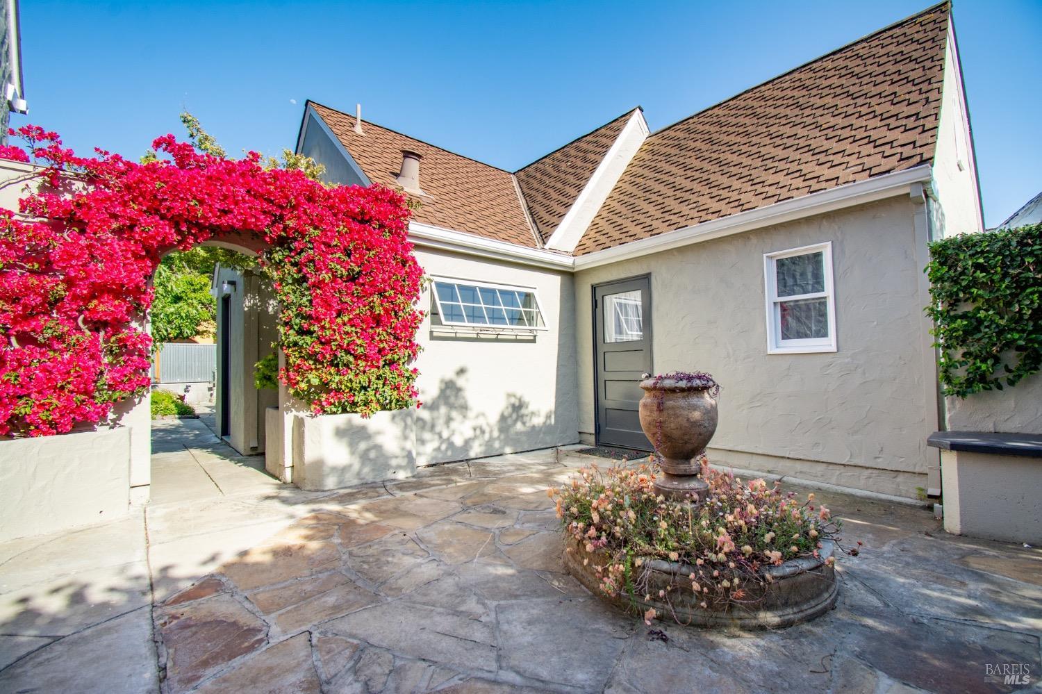 Detail Gallery Image 90 of 99 For 1124 Tuolumne St, Vallejo,  CA 94590 - 3 Beds | 2/1 Baths