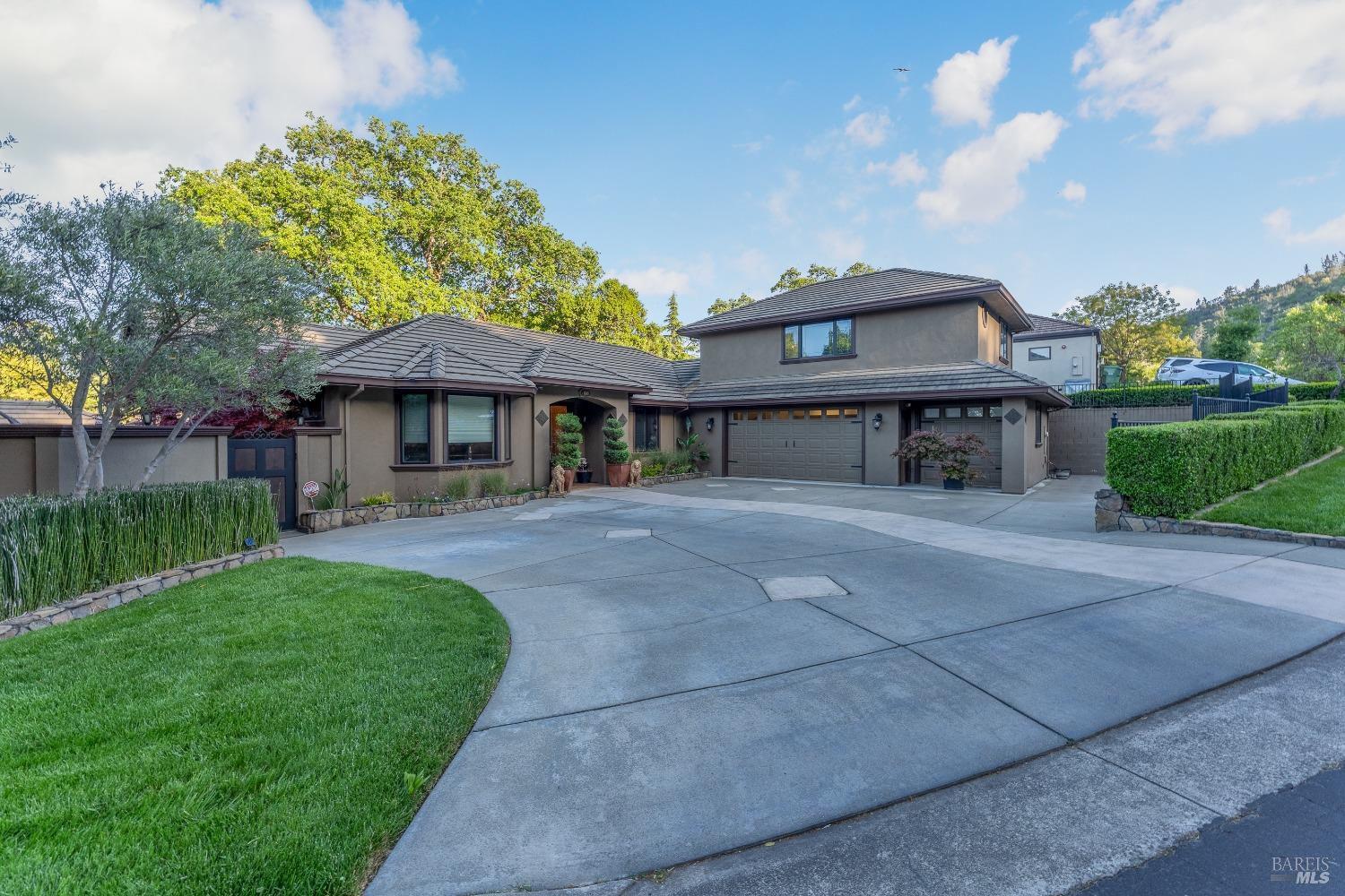 Detail Gallery Image 1 of 59 For 605 Park Blvd, Ukiah,  CA 95482 - 4 Beds | 3 Baths