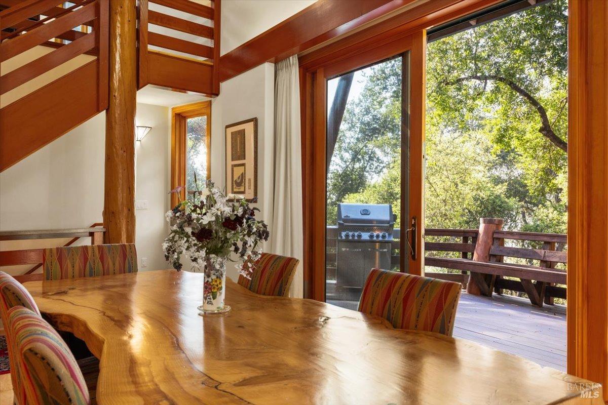 Detail Gallery Image 6 of 71 For 100 Zachary Ln, Santa Rosa,  CA 95404 - 3 Beds | 4 Baths