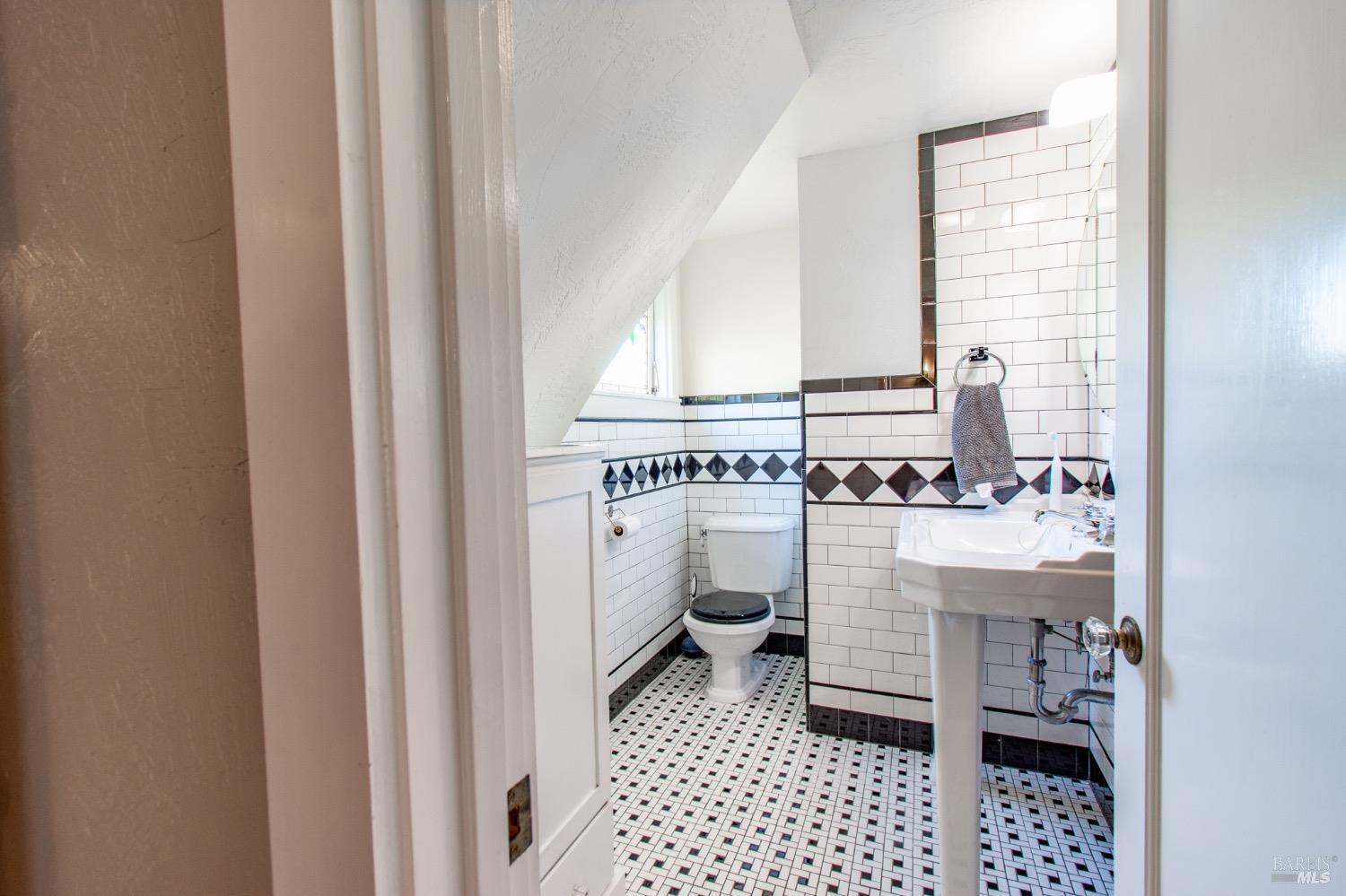Detail Gallery Image 43 of 99 For 1124 Tuolumne St, Vallejo,  CA 94590 - 3 Beds | 2/1 Baths
