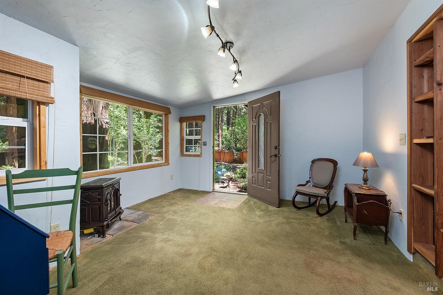Detail Gallery Image 20 of 47 For 10 Wildwood Ln, Cazadero,  CA 95421 - 1 Beds | 1 Baths