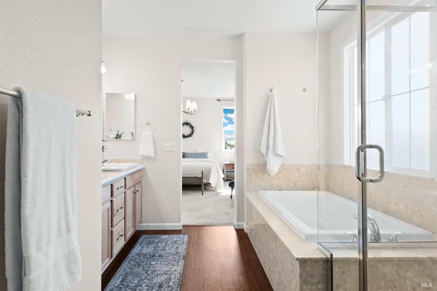 Detail Gallery Image 19 of 36 For 1085 Legion Ct, Dixon,  CA 95620 - 5 Beds | 2/1 Baths
