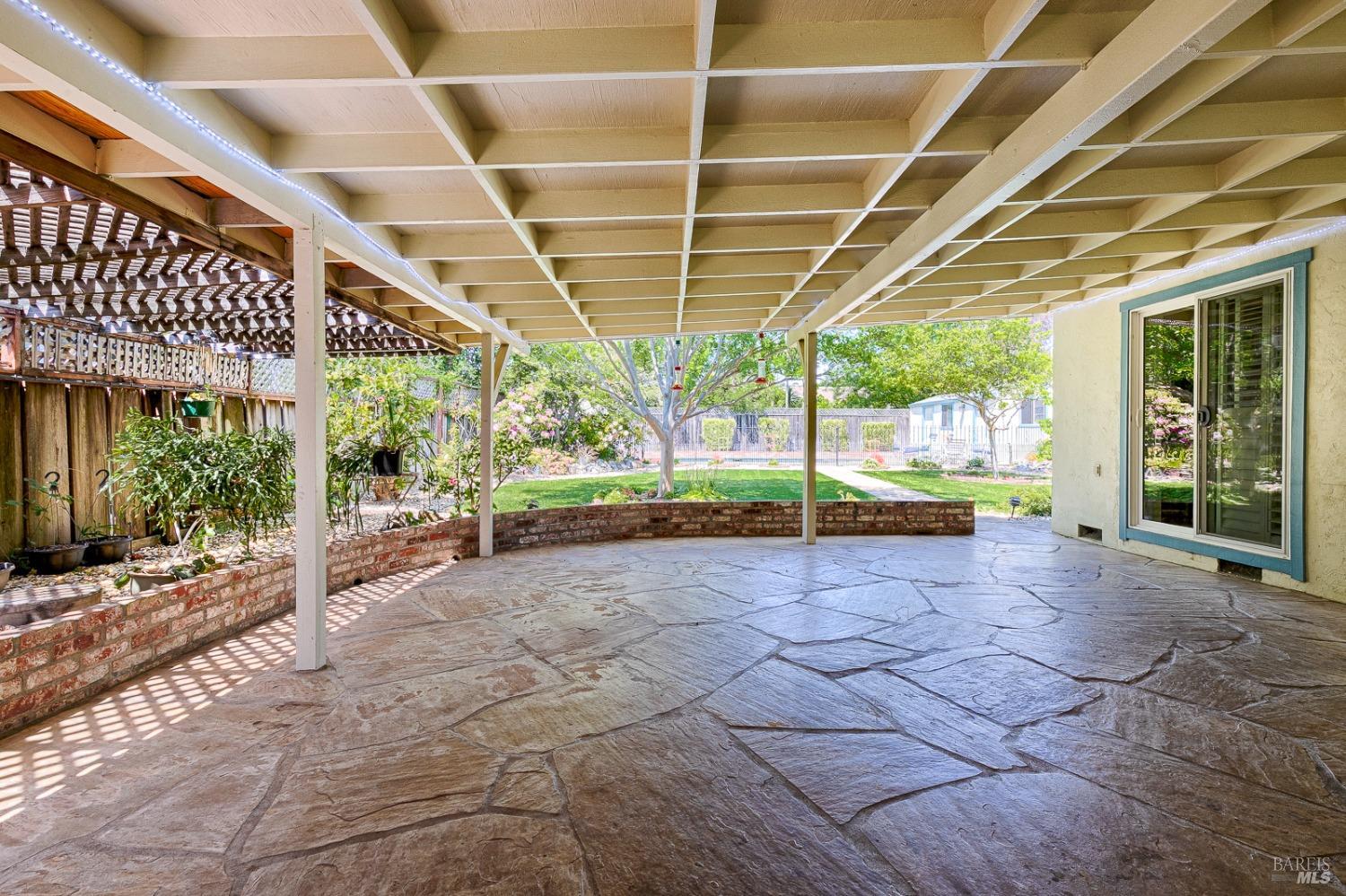 Detail Gallery Image 21 of 27 For 539 Badger St, Healdsburg,  CA 95448 - 3 Beds | 2 Baths