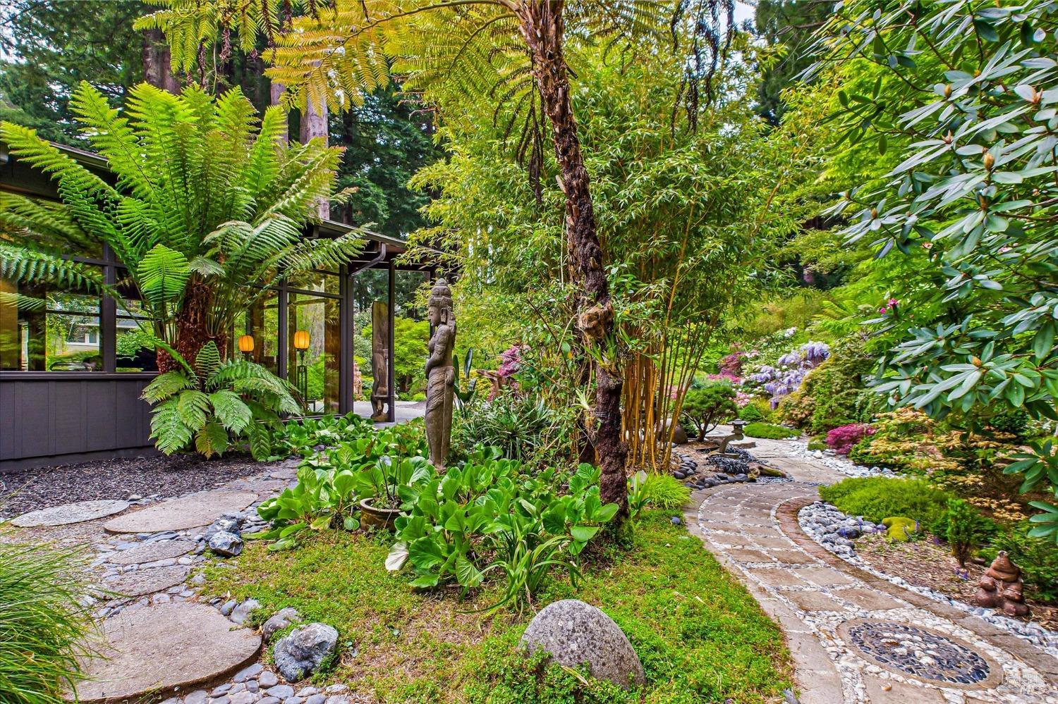 Detail Gallery Image 67 of 78 For 2300 S St, Eureka,  CA 95501 - 4 Beds | 3 Baths