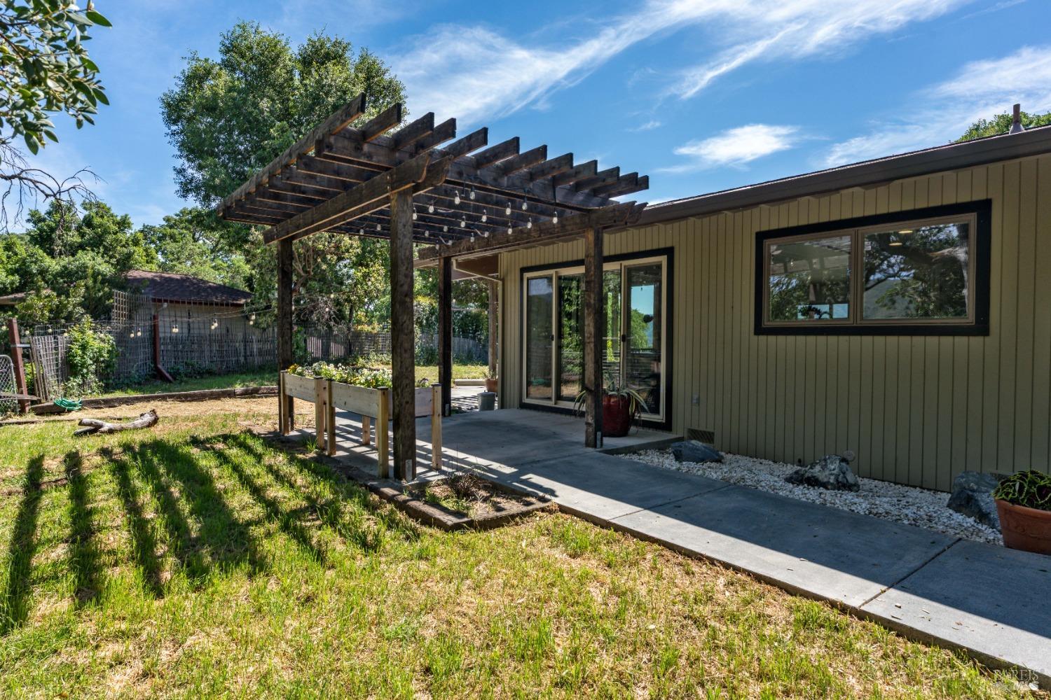 Detail Gallery Image 29 of 35 For 371 Quail Dr, Ukiah,  CA 95482 - 3 Beds | 2 Baths