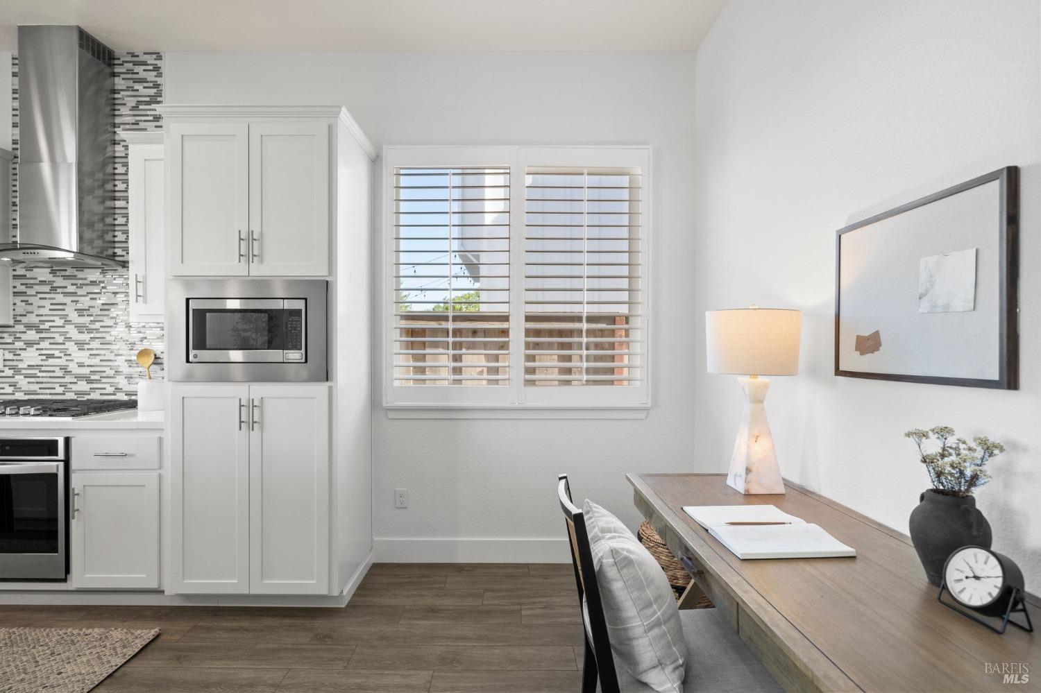 Detail Gallery Image 23 of 39 For 1443 Acorn Way, Windsor,  CA 95492 - 3 Beds | 2 Baths