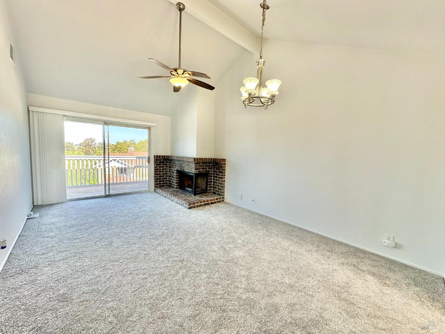 Detail Gallery Image 8 of 32 For 565 Lori Dr #42,  Benicia,  CA 94510 - 1 Beds | 1 Baths