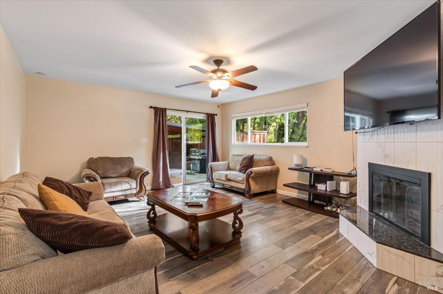 Detail Gallery Image 12 of 41 For 585 W 2nd St, Cloverdale,  CA 95425 - 4 Beds | 2 Baths