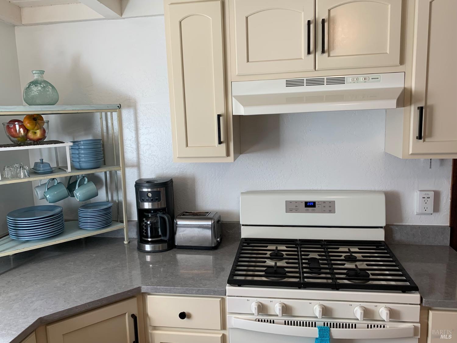 Detail Gallery Image 10 of 31 For 17620 N Highway 1 Unkn, Fort Bragg,  CA 95437 - 3 Beds | 2 Baths