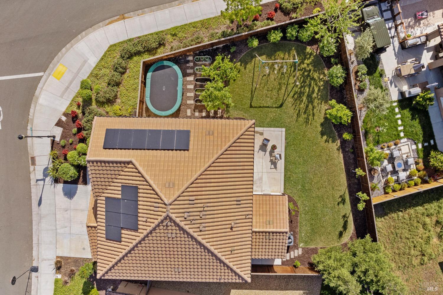 Detail Gallery Image 26 of 36 For 1085 Legion Ct, Dixon,  CA 95620 - 5 Beds | 2/1 Baths