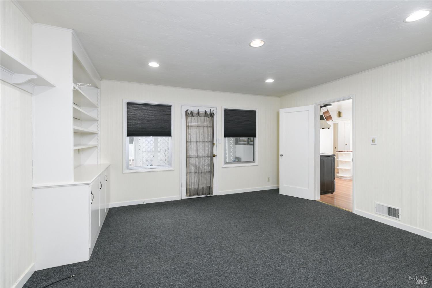 Detail Gallery Image 20 of 36 For 1361 Mariposa St, Vallejo,  CA 94590 - 3 Beds | 2 Baths