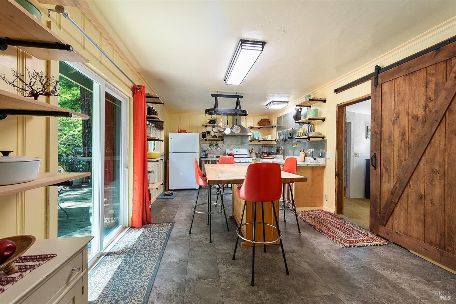 Detail Gallery Image 12 of 47 For 10 Wildwood Ln, Cazadero,  CA 95421 - 1 Beds | 1 Baths