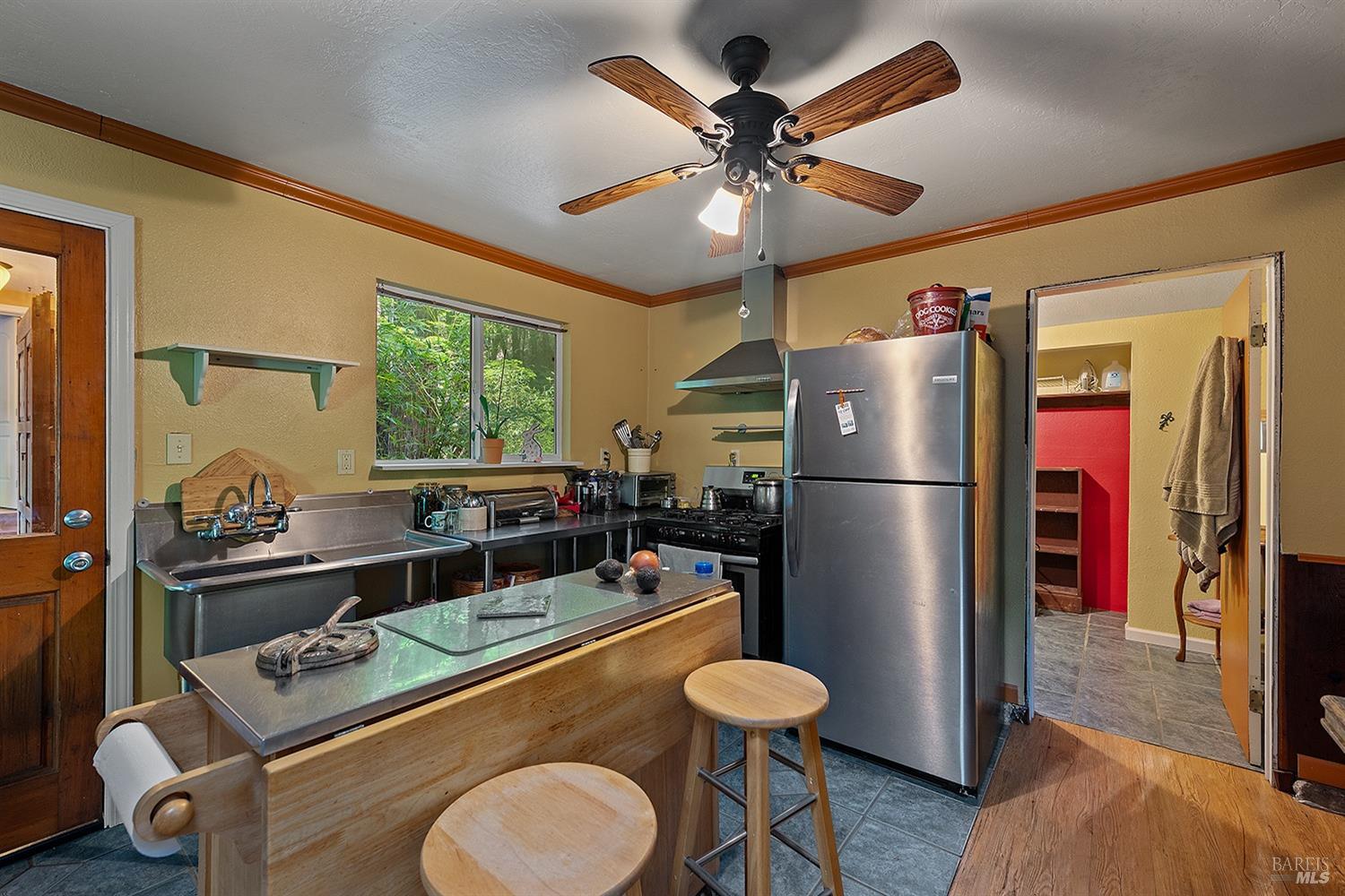 Detail Gallery Image 40 of 47 For 10 Wildwood Ln, Cazadero,  CA 95421 - 1 Beds | 1 Baths
