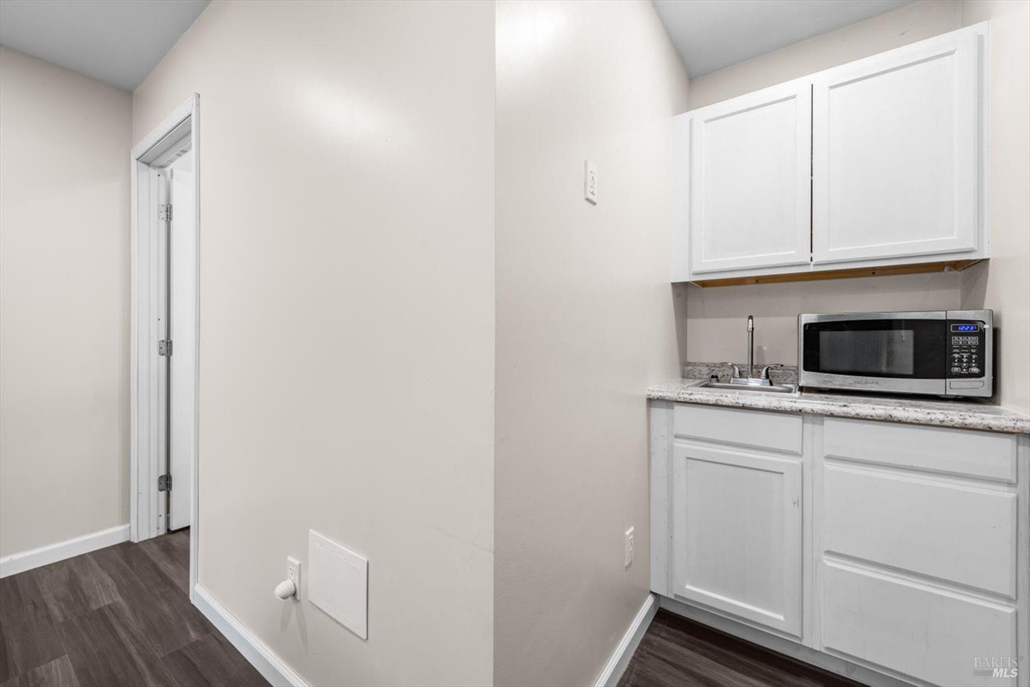 Detail Gallery Image 43 of 52 For 285 Cascade Dr, Vacaville,  CA 95687 - 5 Beds | 3 Baths