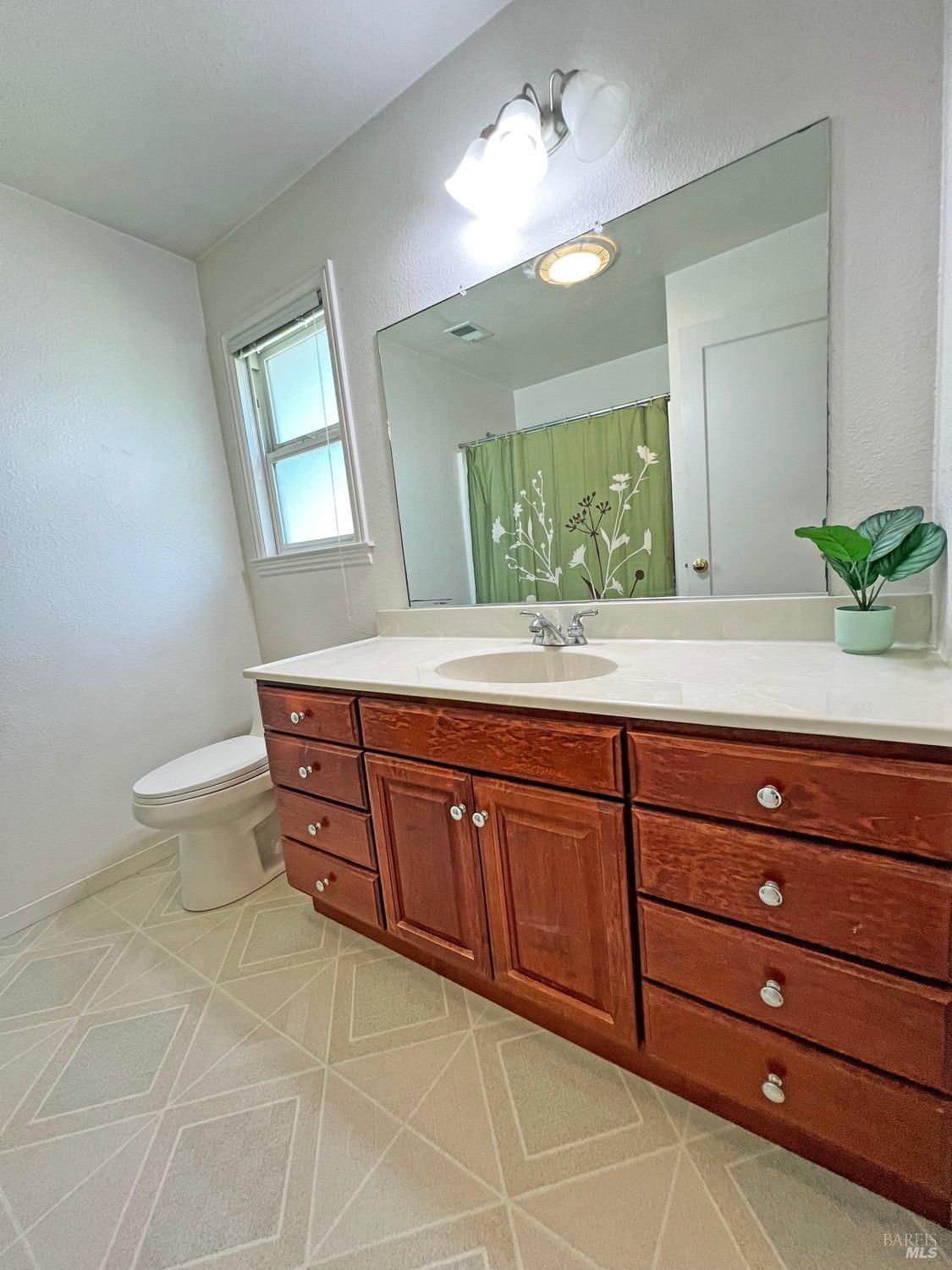 Detail Gallery Image 15 of 29 For 125 Court St, Ukiah,  CA 95482 - 3 Beds | 2 Baths
