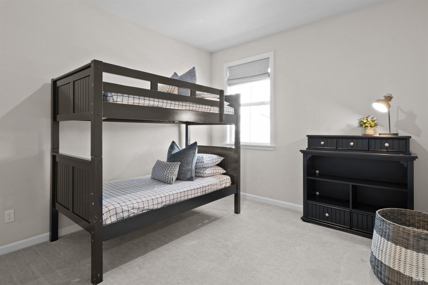 Detail Gallery Image 20 of 36 For 1085 Legion Ct, Dixon,  CA 95620 - 5 Beds | 2/1 Baths