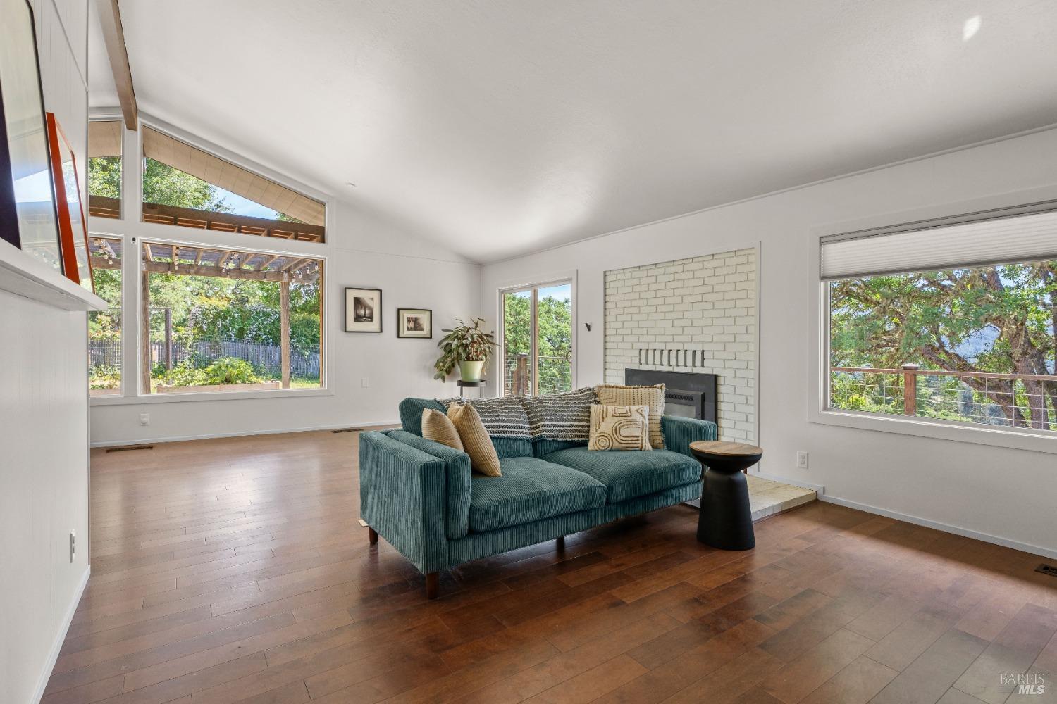 Detail Gallery Image 14 of 35 For 371 Quail Dr, Ukiah,  CA 95482 - 3 Beds | 2 Baths