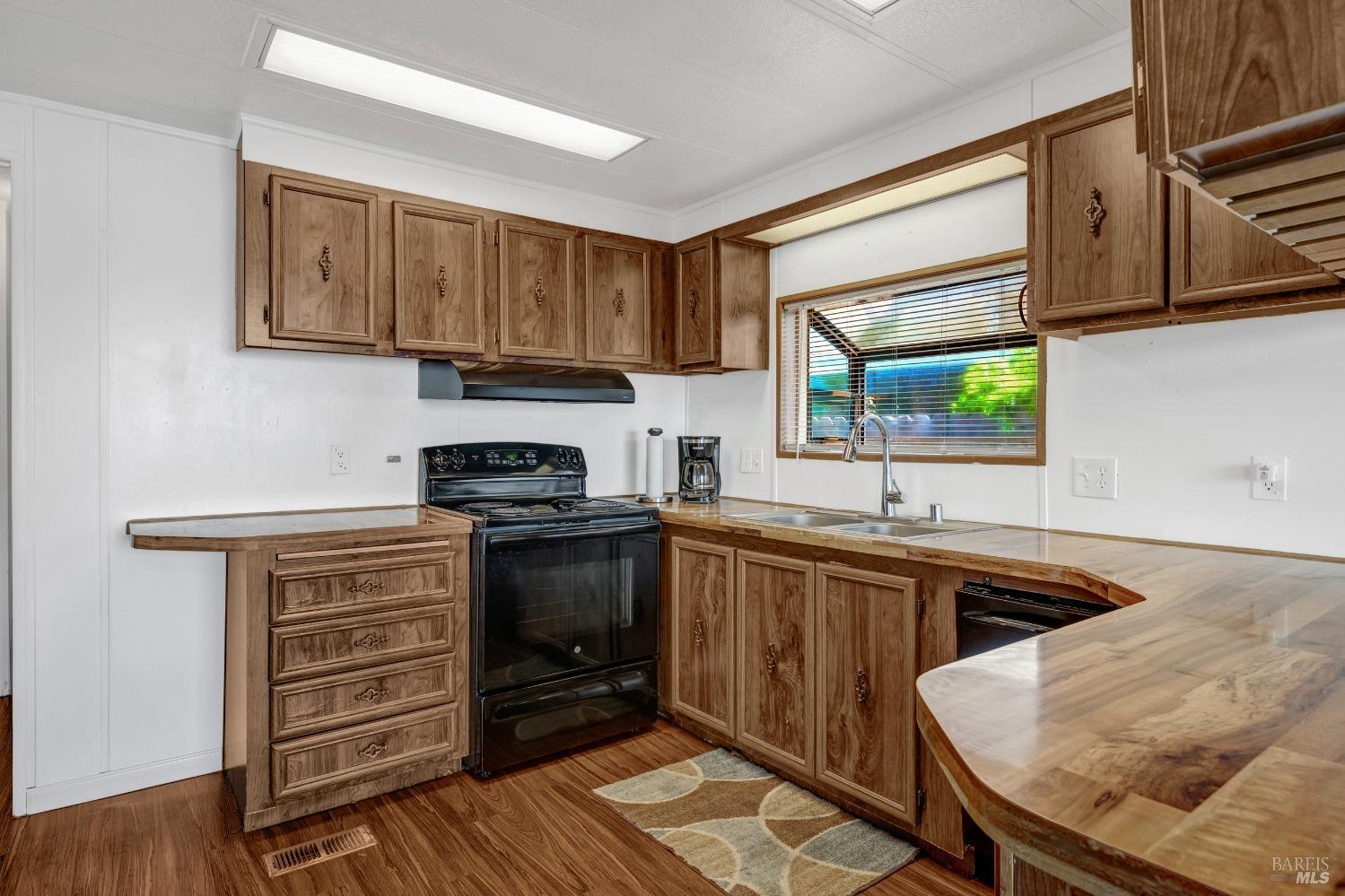 Detail Gallery Image 23 of 46 For 5830 Robin Hill Dr 49, Lakeport,  CA 95453 - 2 Beds | 2 Baths