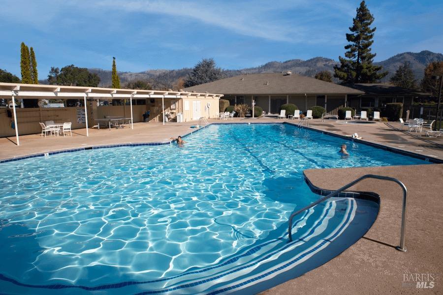Detail Gallery Image 34 of 36 For 505 Oak Vista Ct, Santa Rosa,  CA 95409 - 2 Beds | 2 Baths