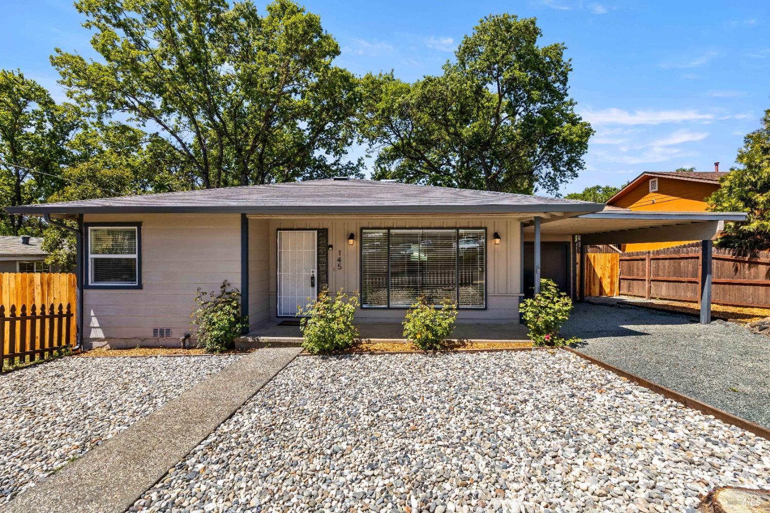 Detail Gallery Image 5 of 30 For 145 N Brush St, Lakeport,  CA 95453 - 3 Beds | 2 Baths