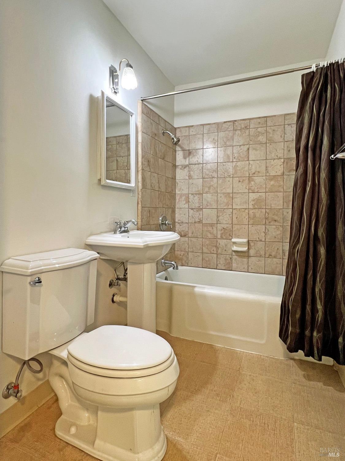 Detail Gallery Image 18 of 29 For 125 Court St, Ukiah,  CA 95482 - 3 Beds | 2 Baths