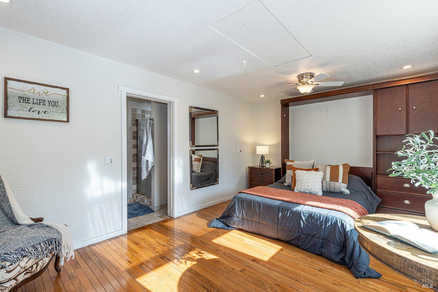 Detail Gallery Image 49 of 81 For 1040 Berry Ln, Napa,  CA 94558 - 2 Beds | 2/1 Baths