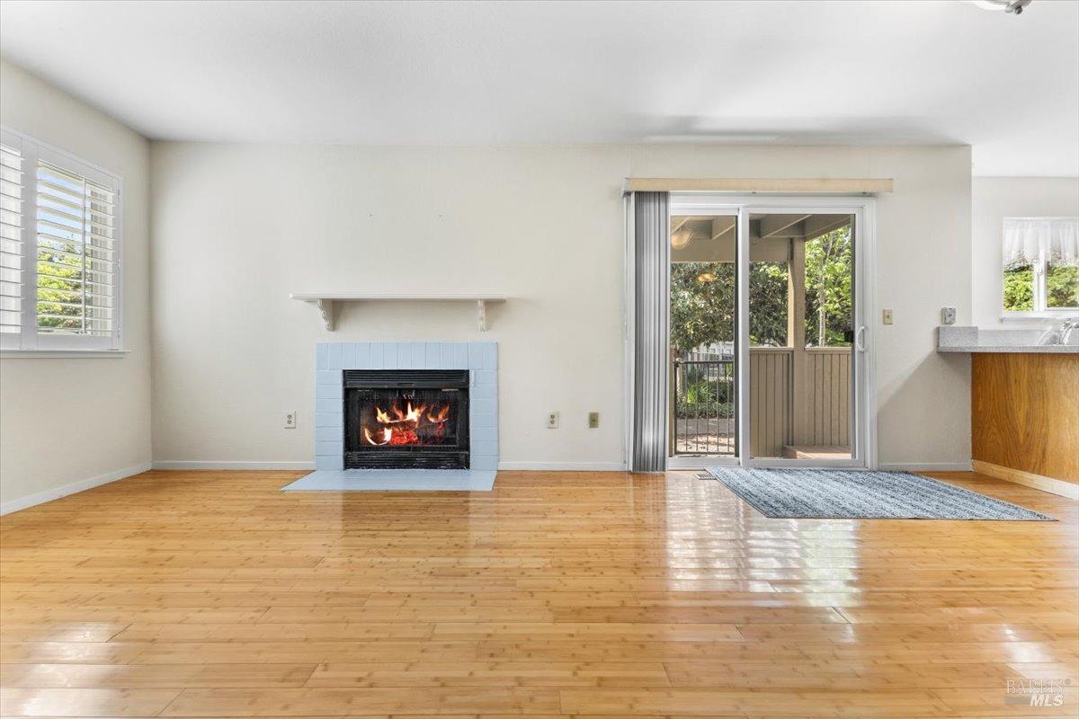 Detail Gallery Image 9 of 31 For 2579 Westberry Dr, Santa Rosa,  CA 95403 - 2 Beds | 2 Baths