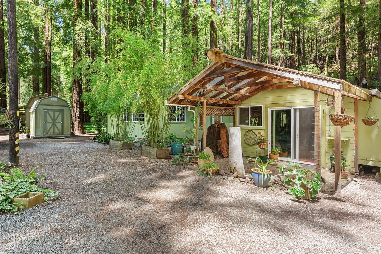 Detail Gallery Image 37 of 47 For 10 Wildwood Ln, Cazadero,  CA 95421 - 1 Beds | 1 Baths