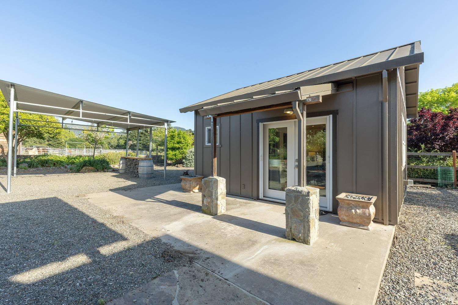 Detail Gallery Image 47 of 81 For 1040 Berry Ln, Napa,  CA 94558 - 2 Beds | 2/1 Baths