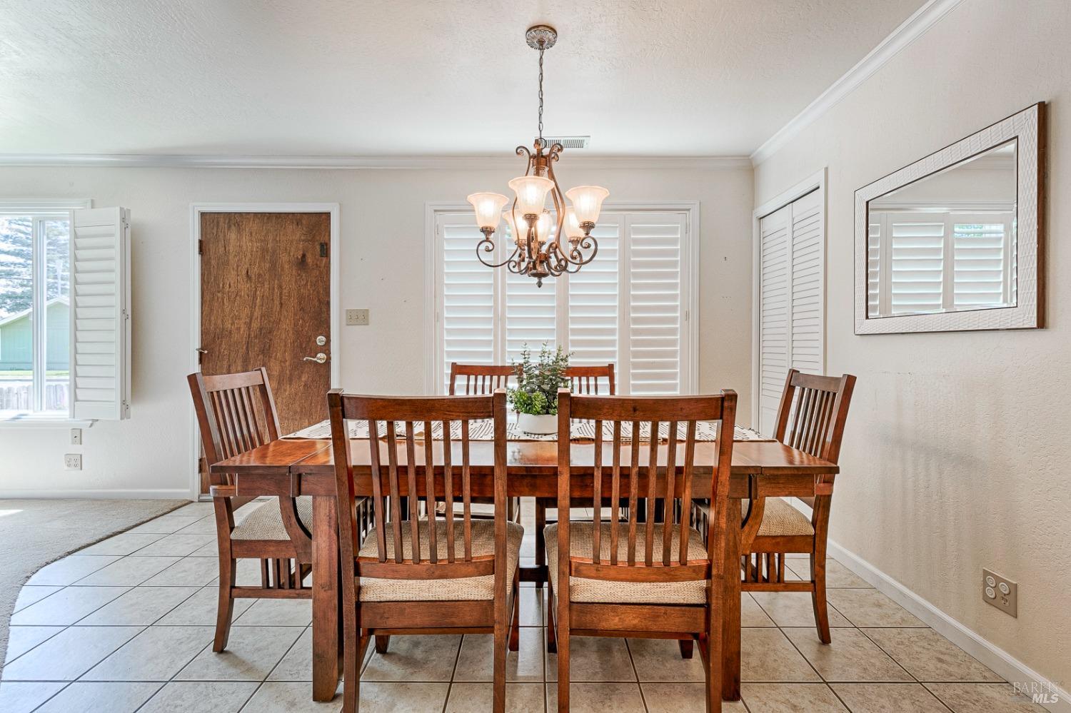 Detail Gallery Image 7 of 27 For 539 Badger St, Healdsburg,  CA 95448 - 3 Beds | 2 Baths