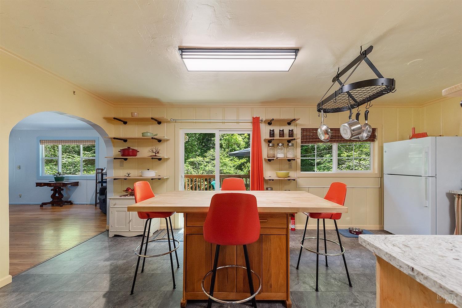Detail Gallery Image 10 of 47 For 10 Wildwood Ln, Cazadero,  CA 95421 - 1 Beds | 1 Baths