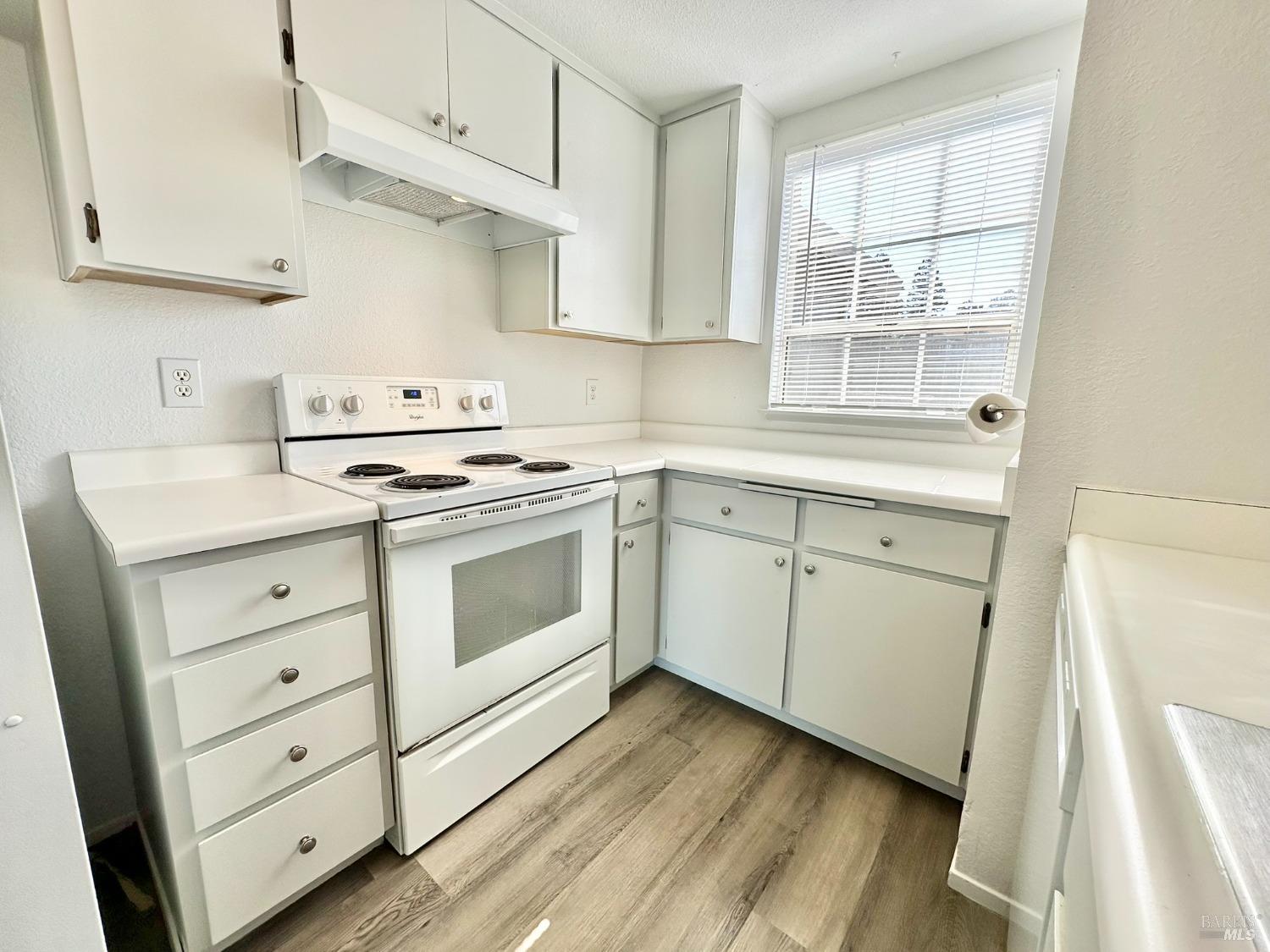 Detail Gallery Image 11 of 32 For 565 Lori Dr #42,  Benicia,  CA 94510 - 1 Beds | 1 Baths