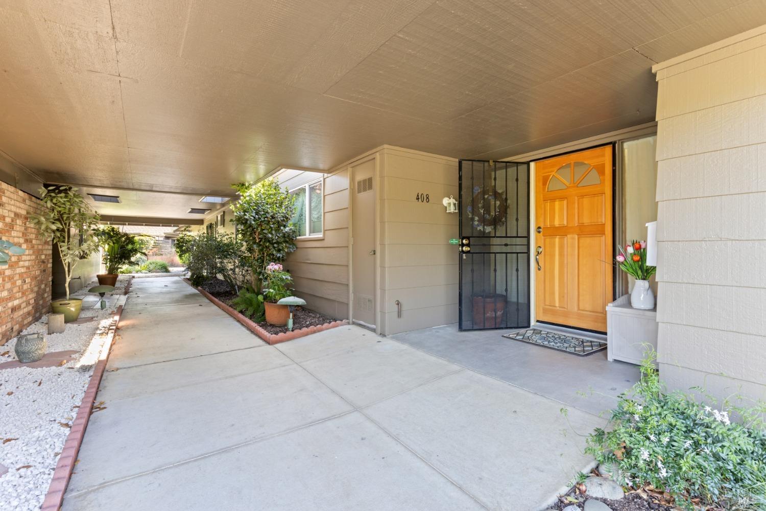 Detail Gallery Image 33 of 34 For 408 White Oak Dr, Santa Rosa,  CA 95409 - 2 Beds | 2 Baths