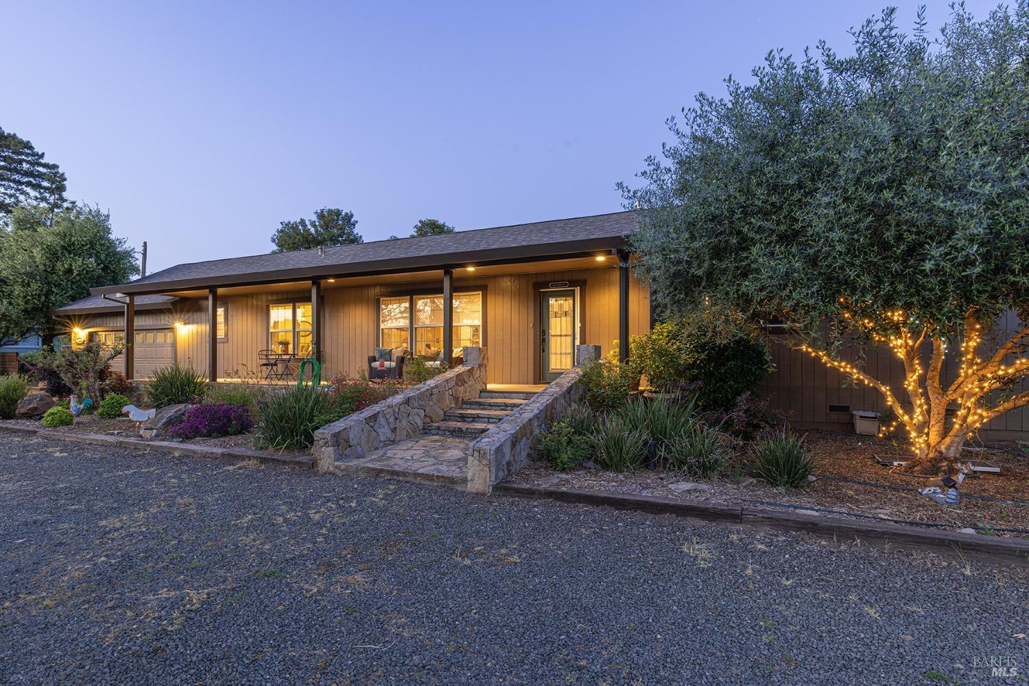 Detail Gallery Image 76 of 81 For 1040 Berry Ln, Napa,  CA 94558 - 2 Beds | 2/1 Baths