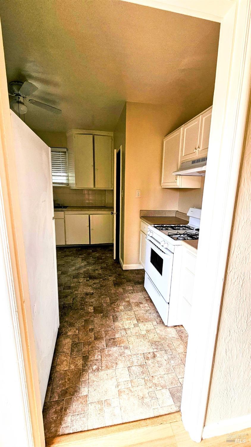 Detail Gallery Image 13 of 15 For 1448 Rice St #A,  Vallejo,  CA 94590 - 1 Beds | 1 Baths