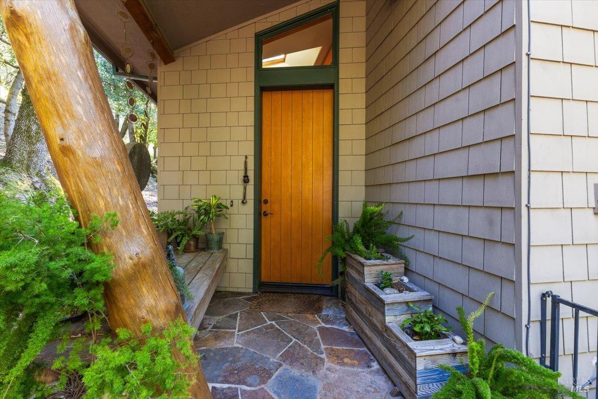 Detail Gallery Image 3 of 71 For 100 Zachary Ln, Santa Rosa,  CA 95404 - 3 Beds | 4 Baths