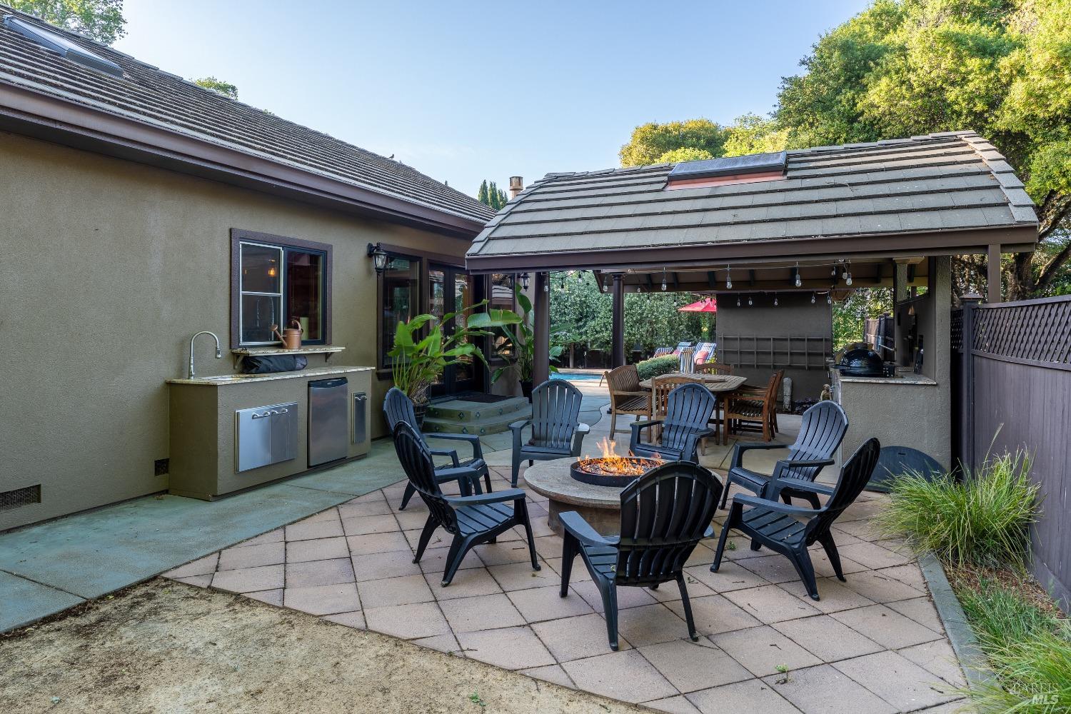 Detail Gallery Image 45 of 59 For 605 Park Blvd, Ukiah,  CA 95482 - 4 Beds | 3 Baths