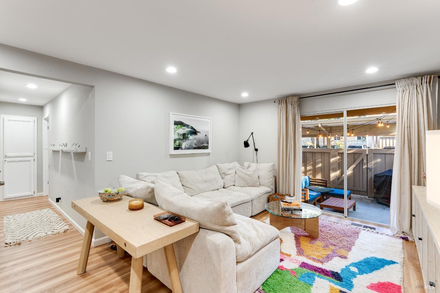 Detail Gallery Image 8 of 34 For 5455 Kirkwood Dr #B4,  Concord,  CA 94521 - 1 Beds | 1 Baths