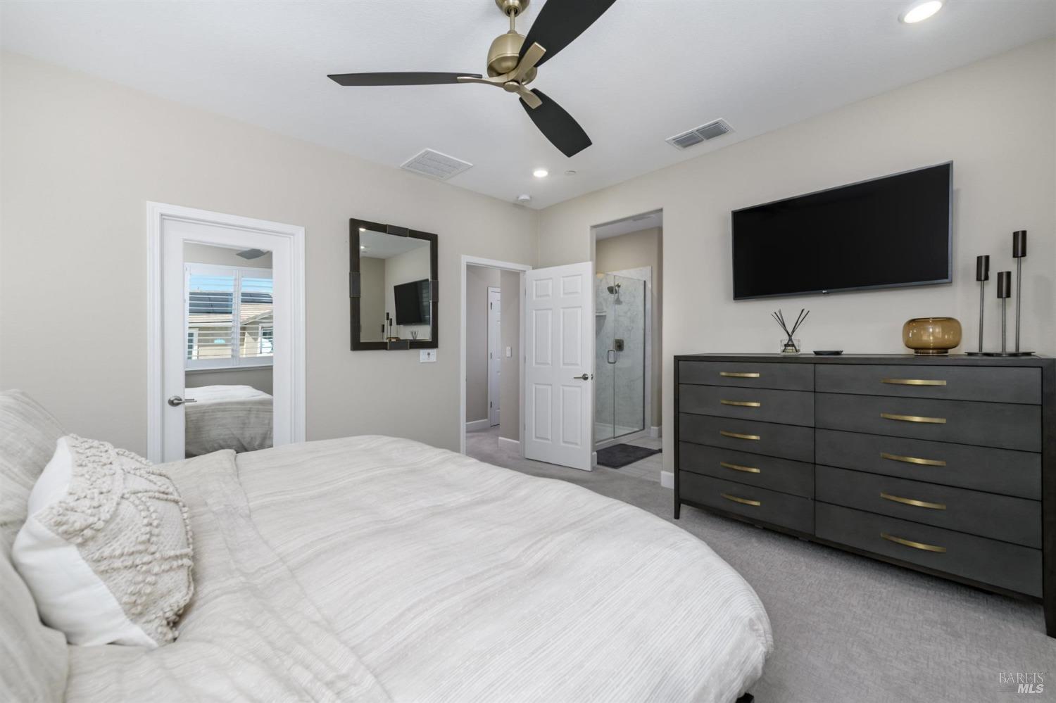 Detail Gallery Image 15 of 40 For 530 Aliki Dr, Vacaville,  CA 95688 - 3 Beds | 2/1 Baths