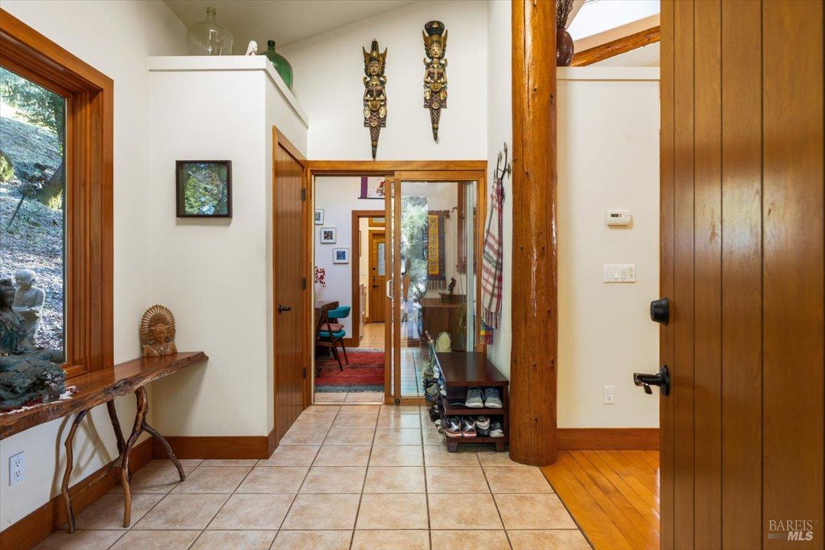 Detail Gallery Image 4 of 71 For 100 Zachary Ln, Santa Rosa,  CA 95404 - 3 Beds | 4 Baths