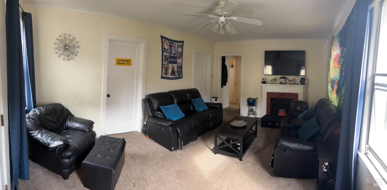 Detail Gallery Image 4 of 28 For 16 Octavia St, San Rafael,  CA 94901 - – Beds | – Baths