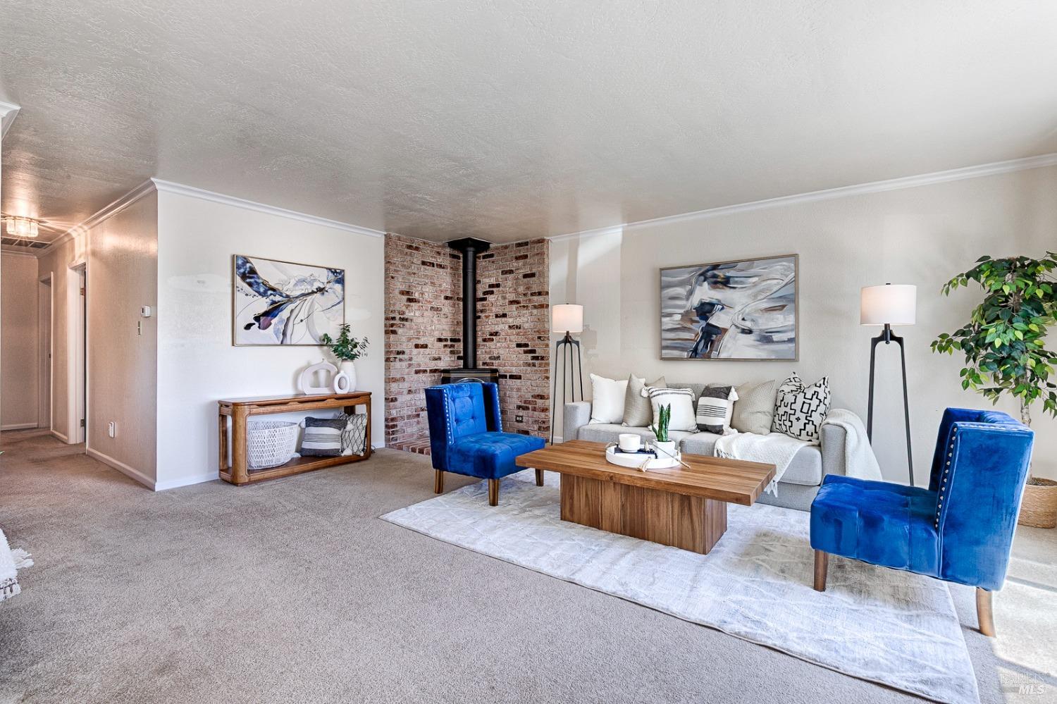 Detail Gallery Image 5 of 27 For 539 Badger St, Healdsburg,  CA 95448 - 3 Beds | 2 Baths